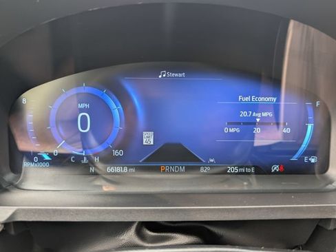 Used 2020 Ford Explorer Platinum w/ Premium Technology Package AWD/4WD image 24