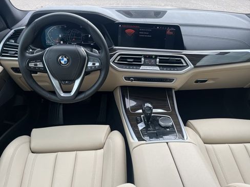Used 2021 BMW X5 xDrive40i w/ Premium Package 3 AWD/4WD image 11
