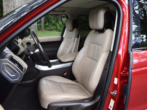 Used 2019 Land Rover Range Rover Sport HSE image 21