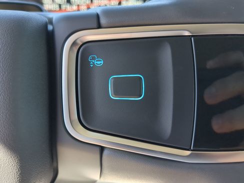 New 2025 Ford Expedition Active image 64