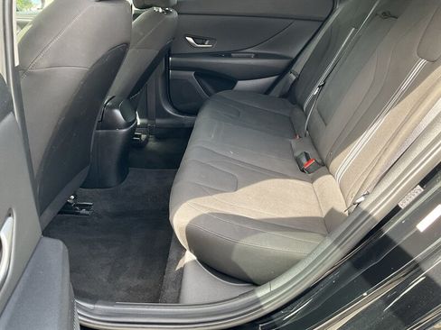Used 2021 Hyundai Elantra SEL w/ Convenience + Premium Package FWD image 15