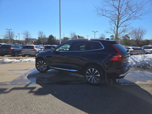 Used 2023 Volvo XC60 B5 Plus image 4