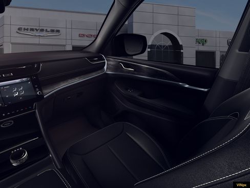 New 2026 Jeep Grand Cherokee Altitude AWD/4WD image 19