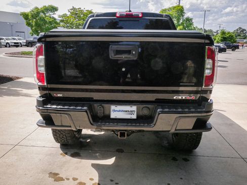 Used 2021 GMC Canyon AT4 w/ Trailering Package image 10