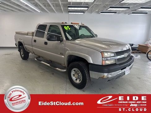 Used 2005 Chevrolet Silverado 3500 LT w/ Heavy-Duty Power Package image 1