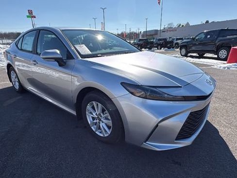 New 2026 Toyota Camry LE image 8