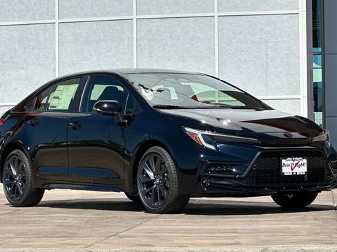 New 2026 Toyota Corolla SE image 2