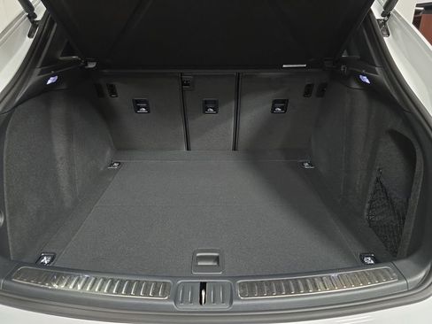 New 2025 Porsche Macan image 24