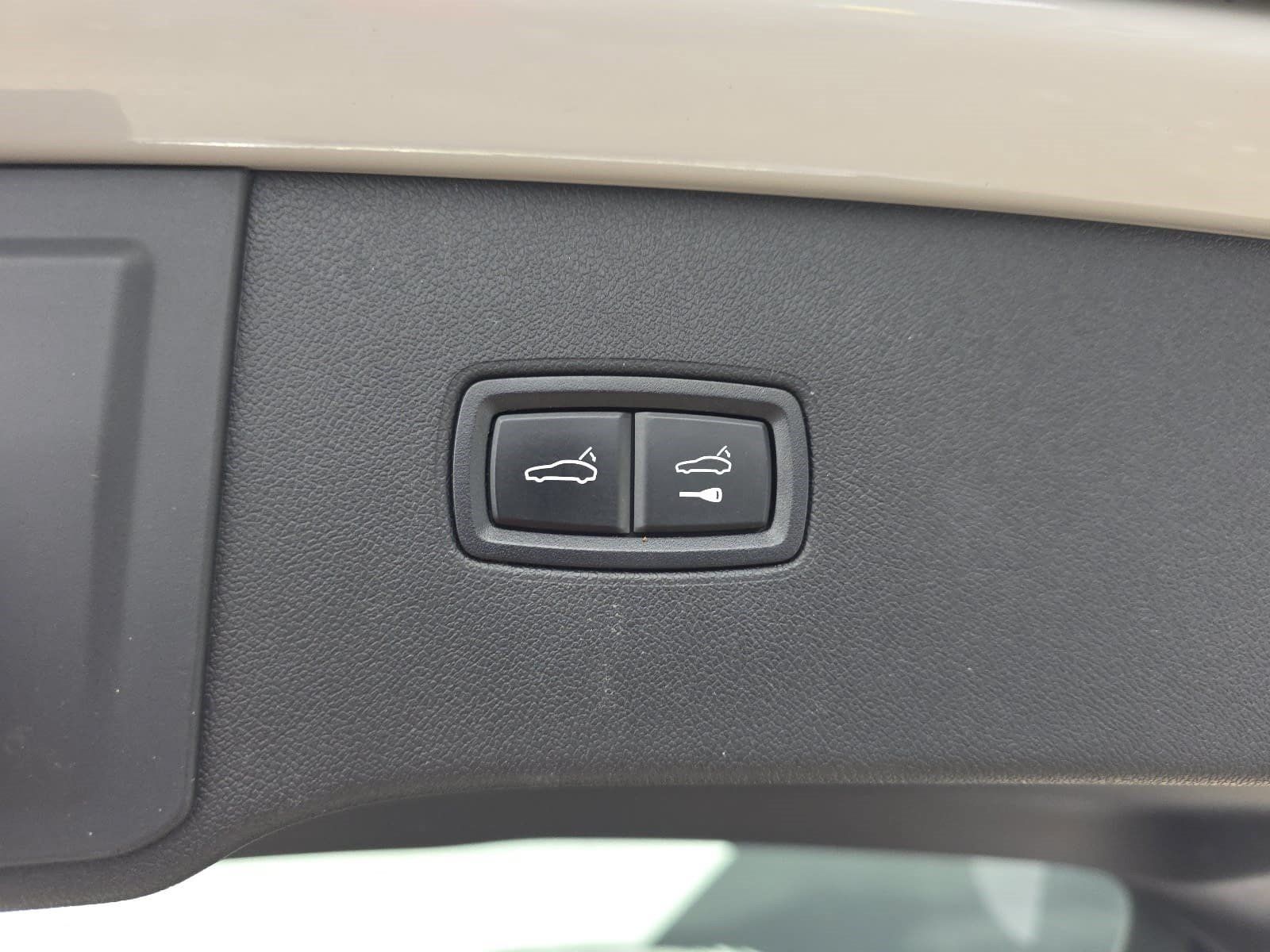 Used 2024 Porsche Cayenne AWD/4WD image 31