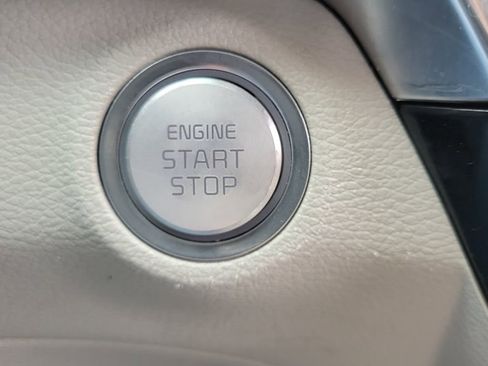 Used 2022 Kia Telluride EX w/ EX Premium Package FWD image 24