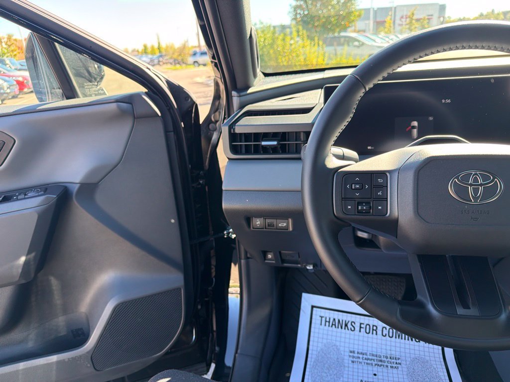Used 2026 Toyota RAV4 XSE w/ Weather Package AWD/4WD image 26