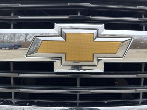 Used 2017 Chevrolet Silverado 2500 LTZ w/ Vortec Plus Package image 32