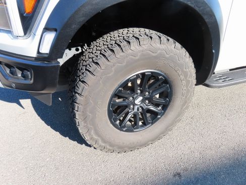 Used 2024 Ford F150 Raptor image 17