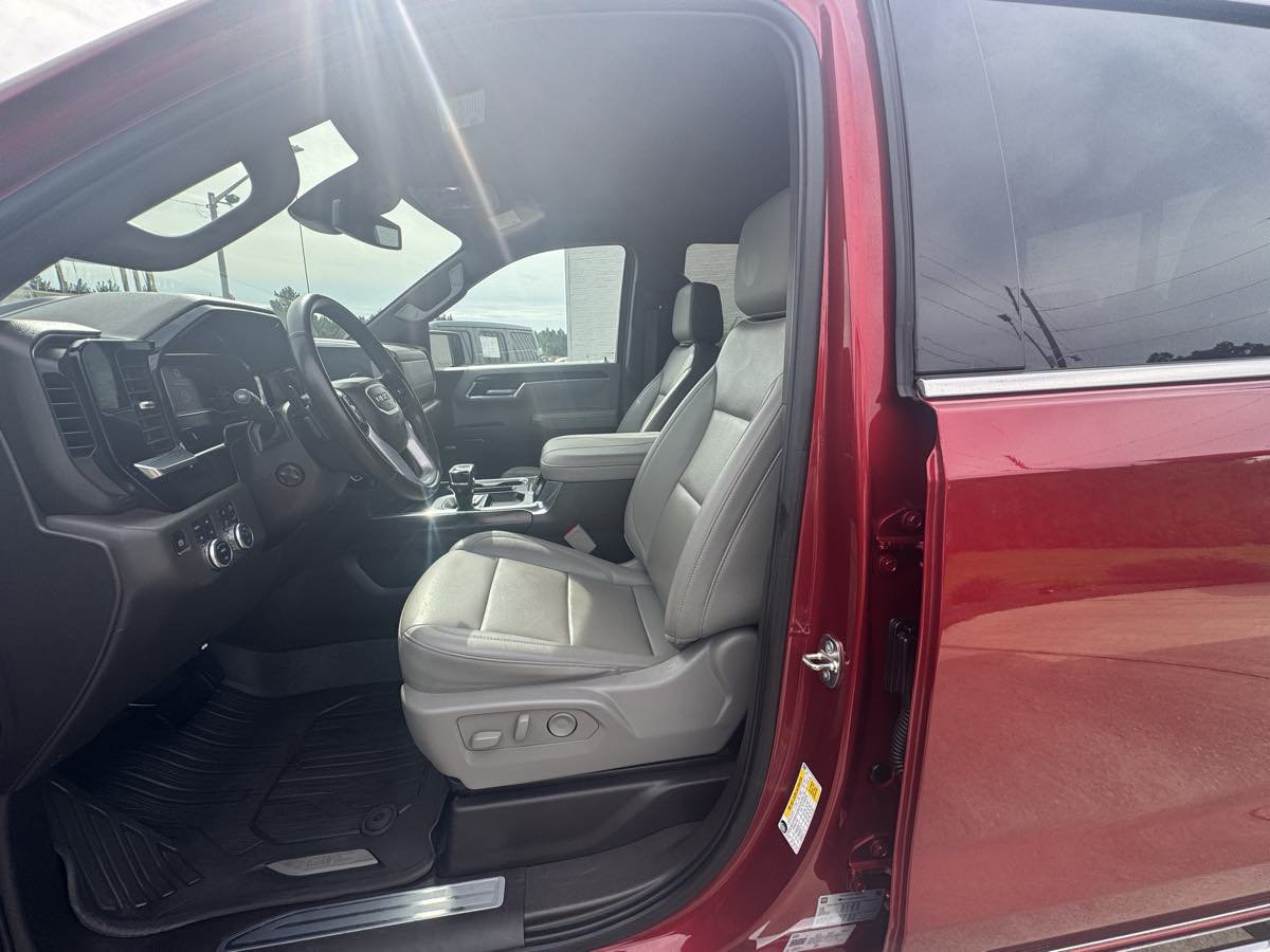 Used 2024 GMC Sierra 1500 SLT w/ SLT Premium Plus Package AWD/4WD image 7