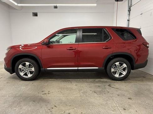 New 2025 Honda Pilot EX-L image 8