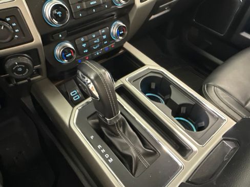 Used 2017 Ford F150 Lariat w/ Equipment Group 502A Luxury AWD/4WD image 22