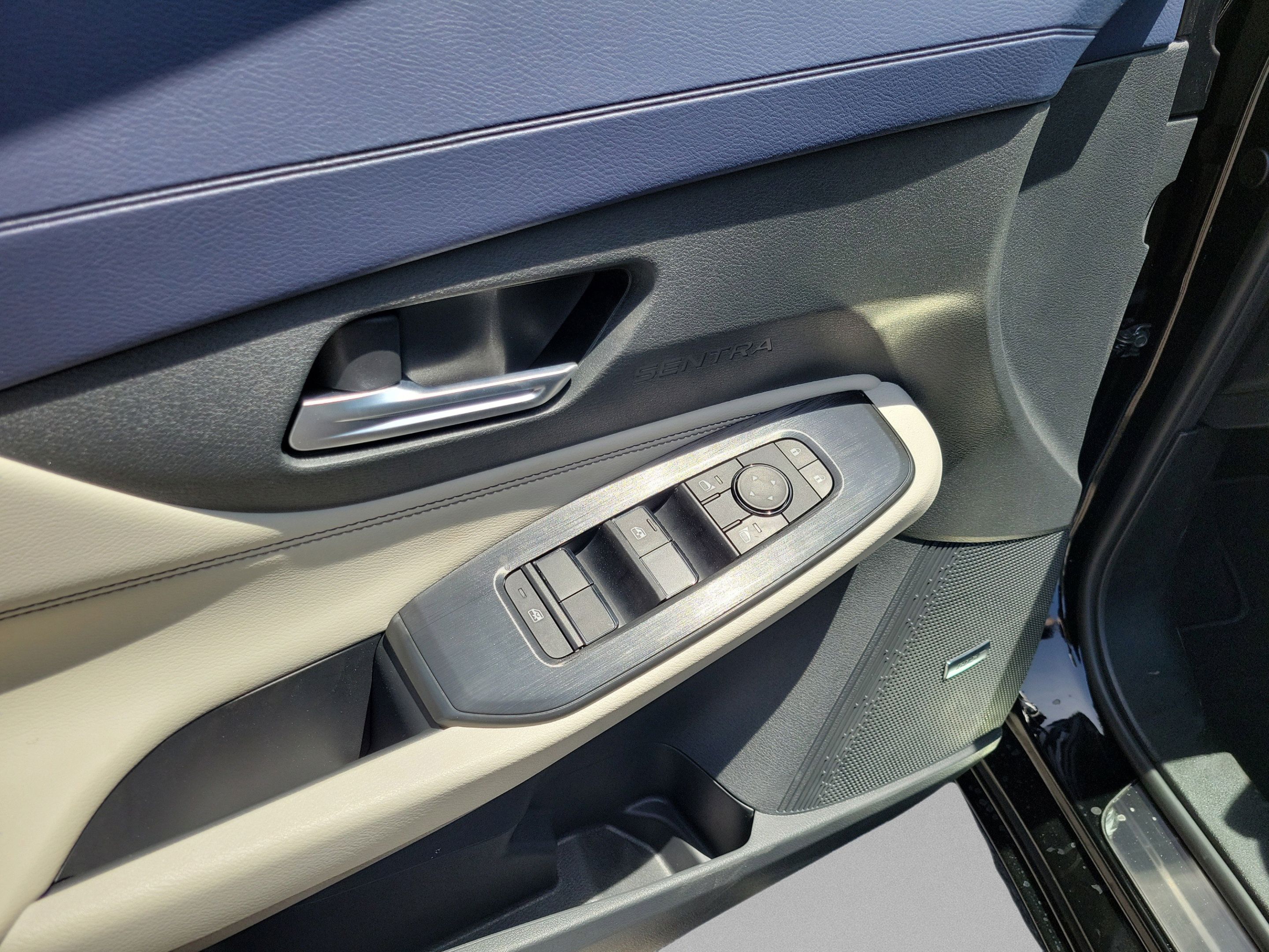 Used 2026 Nissan Sentra SL w/ Floor Mat Package FWD image 15