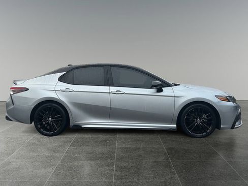 Used 2022 Toyota Camry XSE image 8