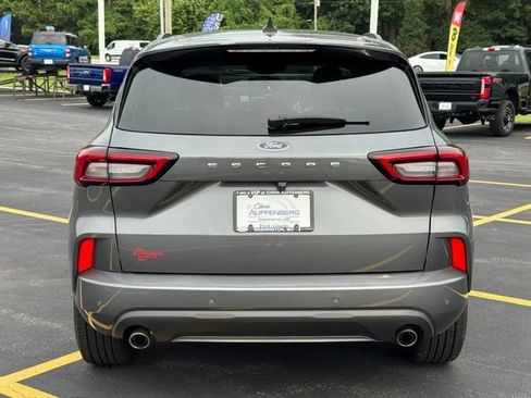Used 2024 Ford Escape ST-Line w/ Tech Pack #1 FWD image 4