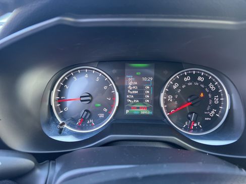 Used 2021 Toyota RAV4 XLE w/ XLE Grade Weather Package image 22