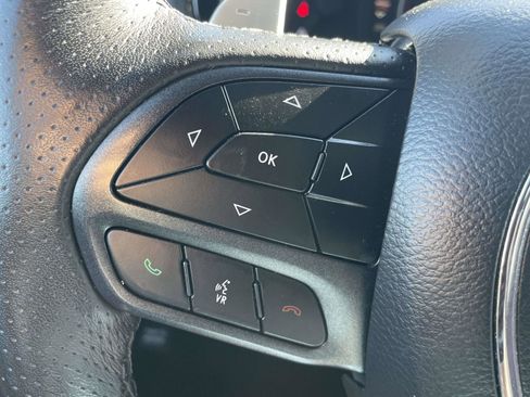 Used 2025 Dodge Durango GT RWD image 22
