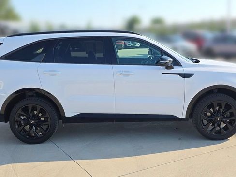 Used 2023 Kia Sorento SX AWD/4WD image 6