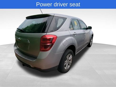 Used 2017 Chevrolet Equinox LS FWD image 7