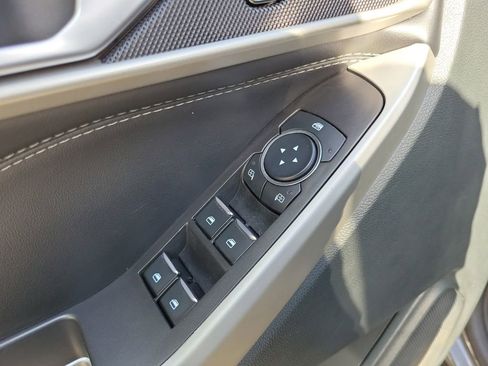 Used 2023 Ford Explorer XLT w/ Equipment Group 202A RWD image 17