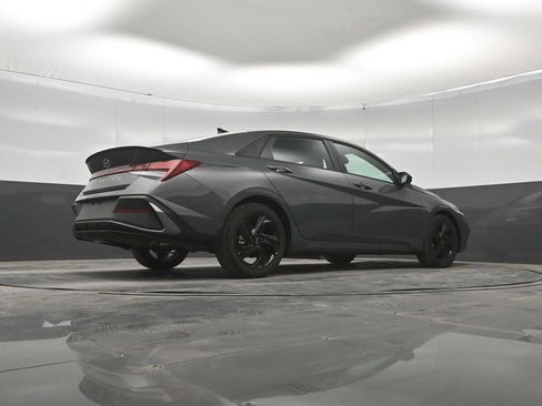 New 2026 Hyundai Elantra SEL Sport FWD image 38