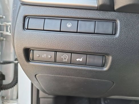 Used 2025 Nissan Rogue SV w/ Rock Creek Premium Package AWD/4WD image 17