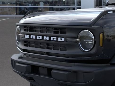 New 2025 Ford Bronco 4-Door AWD/4WD image 19