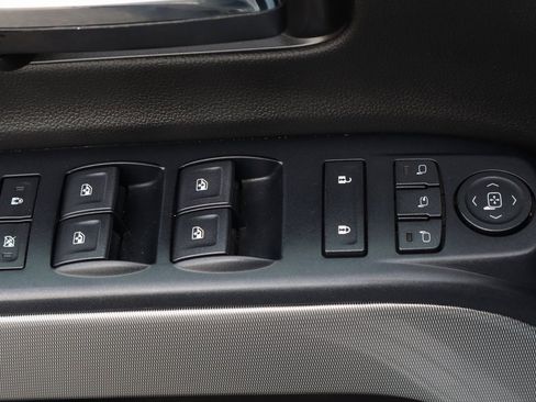 Used 2019 Chevrolet Silverado 2500 LTZ w/ Duramax Plus Package image 18