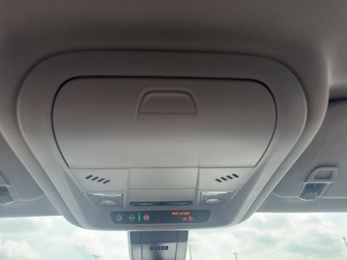 Certified 2024 Chevrolet Equinox LT AWD/4WD image 23