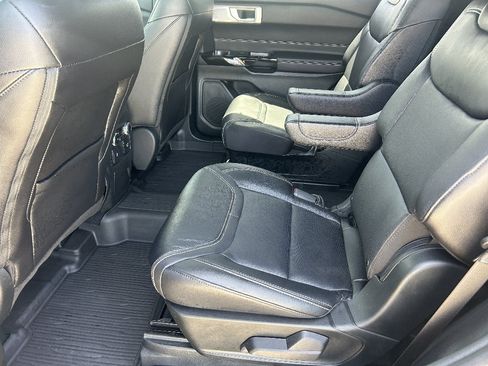 Used 2023 Ford Explorer ST w/ Equipment Group 401A AWD/4WD image 18