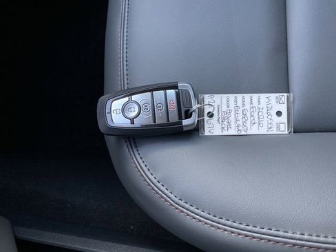 New 2026 Ford Explorer Active w/ Active Comfort Package image 26