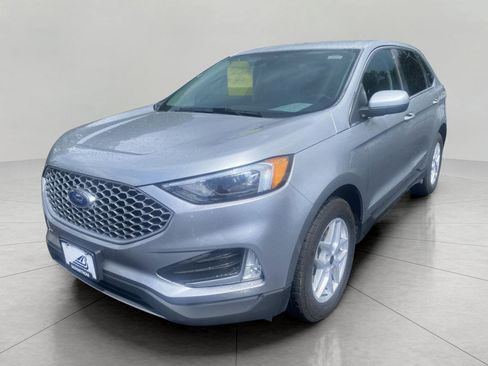 Certified 2024 Ford Edge SEL w/ Convenience Package AWD/4WD image 8