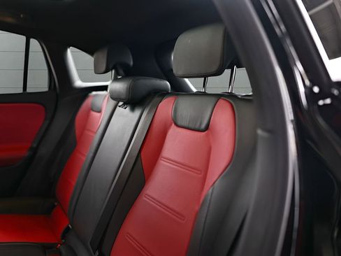 Used 2023 Mercedes-Benz GLA 250 4MATIC image 53