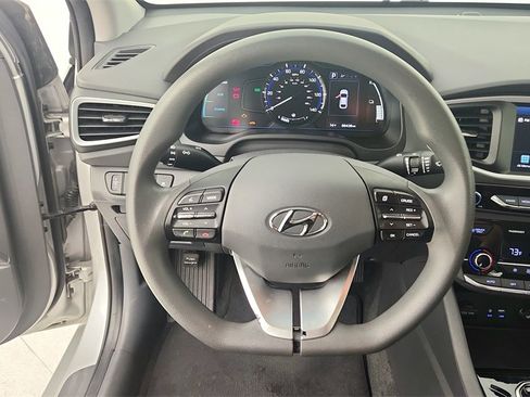 Used 2018 Hyundai Ioniq Blue image 18