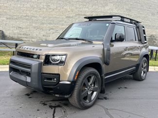 Used 2023 Land Rover Defender 110 X-Dynamic SE video 1