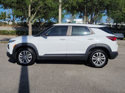 Used 2021 Chevrolet TrailBlazer LS FWD image 9