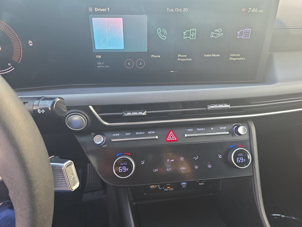 Used 2025 Hyundai Sonata SEL FWD image 16