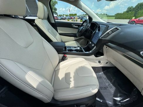 Certified 2022 Ford Edge Titanium w/ Equipment Group 301A AWD/4WD image 11