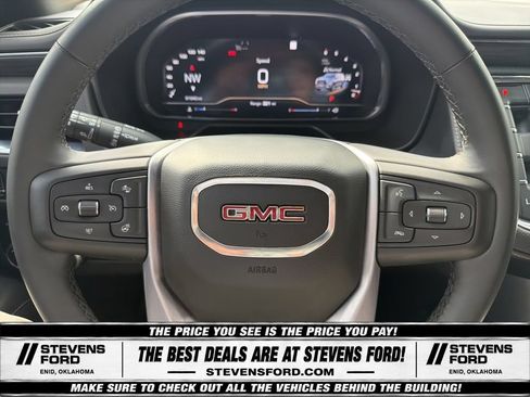 Used 2023 GMC Yukon XL SLT w/ SLT Luxury Package AWD/4WD image 21