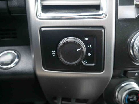 Used 2015 Ford F150 Platinum w/ Equipment Group 701A Luxury image 48