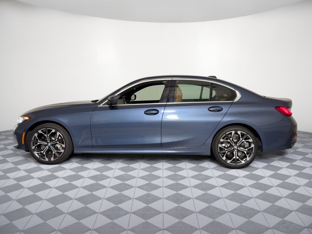 Used 2026 BMW 330i Sedan w/ Premium Package RWD image 2