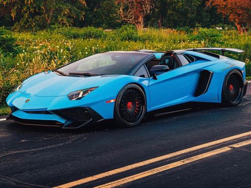 Used 2016 Lamborghini Aventador LP 750-4 Superveloce image 1