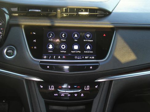 Used 2023 Cadillac XT5 Premium Luxury w/ Technology Package FWD image 16