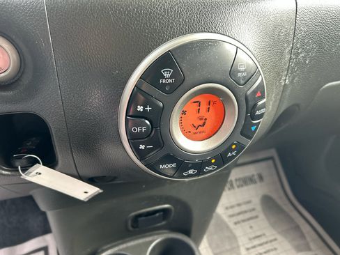 Used 2013 Nissan Cube 1.8 SL w/ Interior Designer Pkg image 15