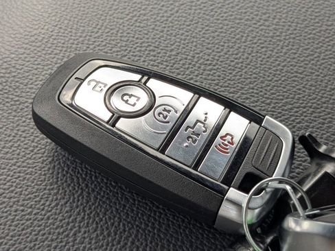 New 2025 Ford F150 Lariat w/ Equipment Group 502A High image 32