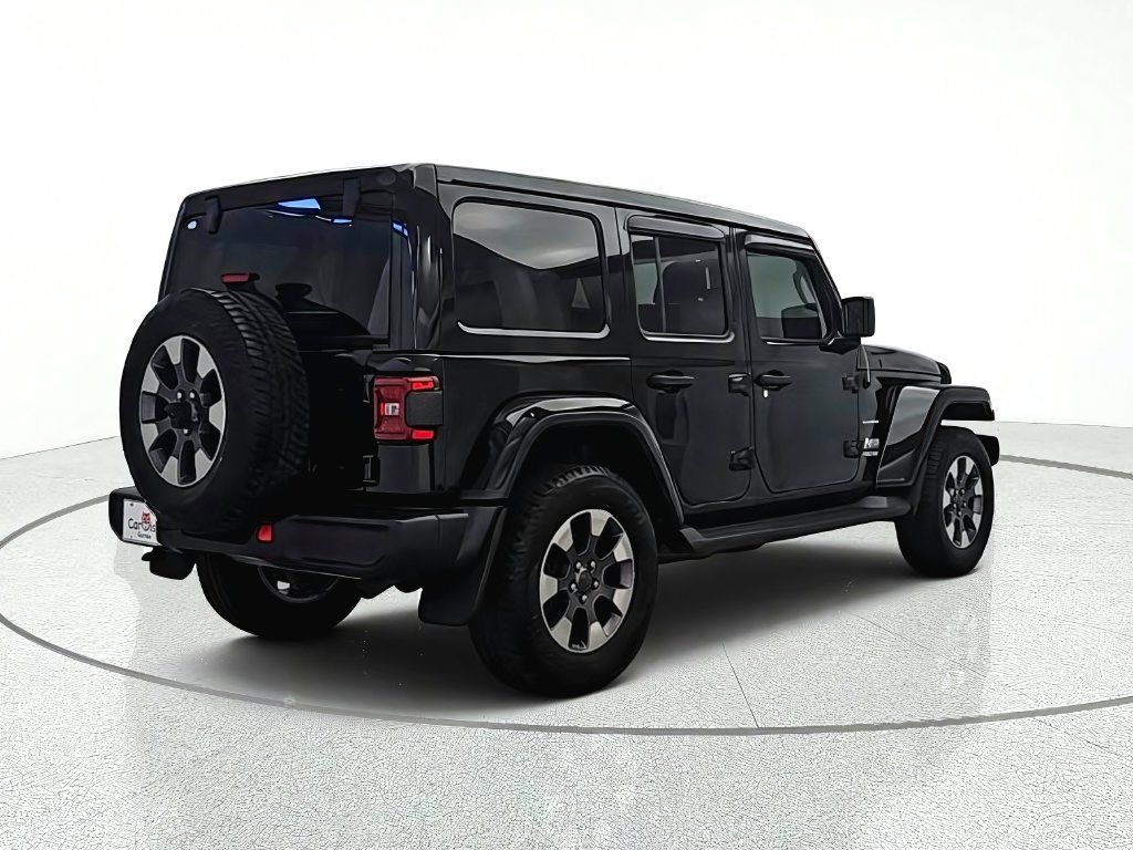 Used 2018 Jeep Wrangler Unlimited Sahara AWD/4WD image 7